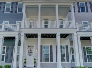 9570 21st Bay St, Norfolk, VA 23518