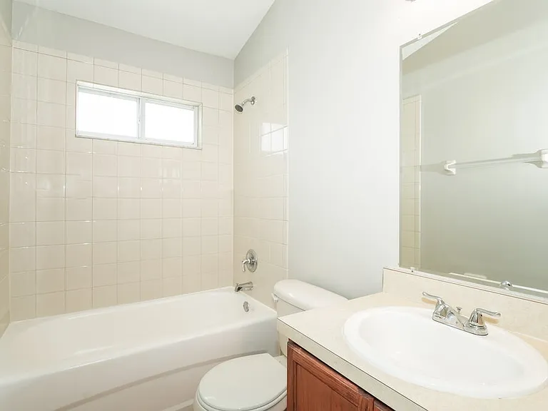 633 Straw Lake Dr — Photo 15