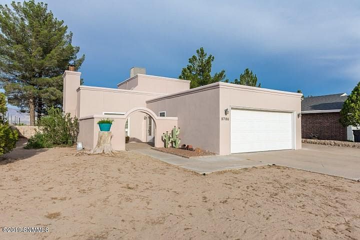 1st image of 5788 Sandpiper Dr