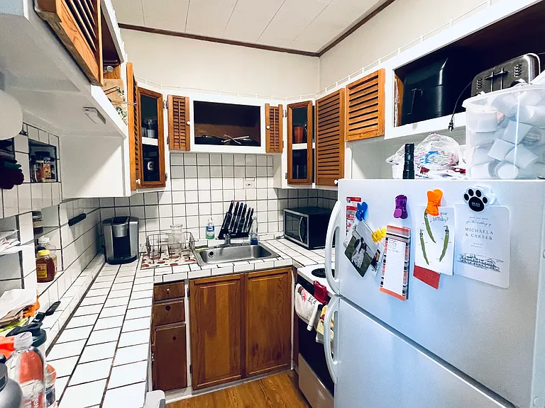 355 W 4th St #2 — Photo 8