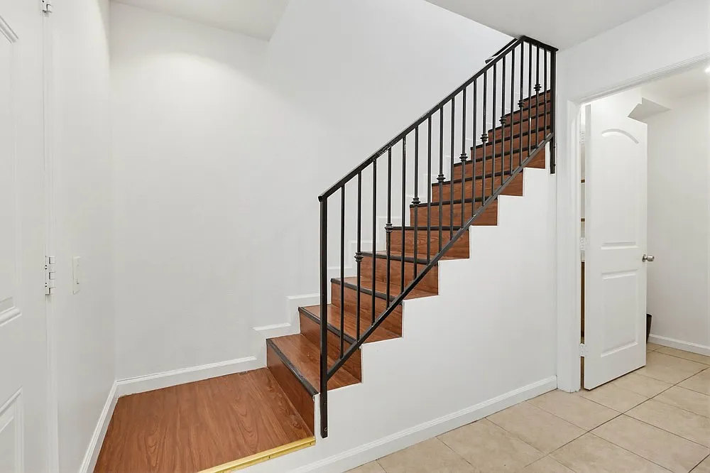 1 bed, 1.5 bath, 455 sqft, $2,700 — Photo 4