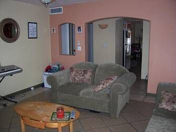 2nd image of 2533 W Hazelwood St APT 7