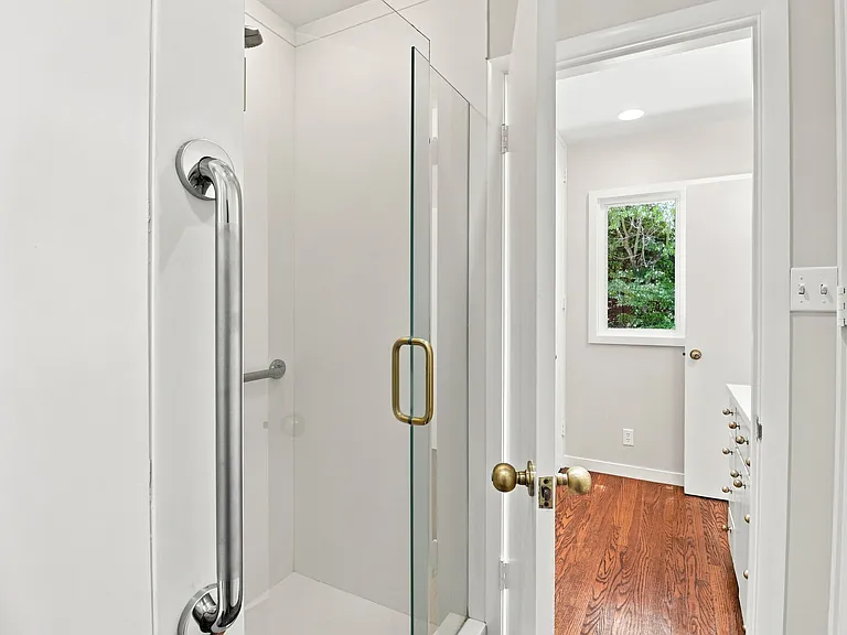 820 Eucalyptus Ave — Photo 18