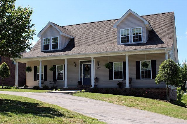 1st image of 567 Windrowe Dr