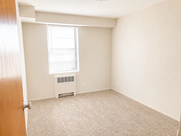The Avenue apartments — Photo 12