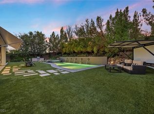 5811 Shangri La Night Ct, Las Vegas, NV 89149