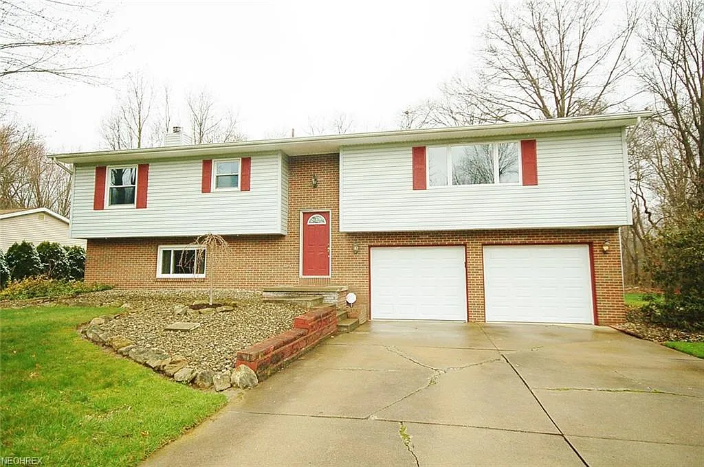 268 Old Oak Dr photo 1