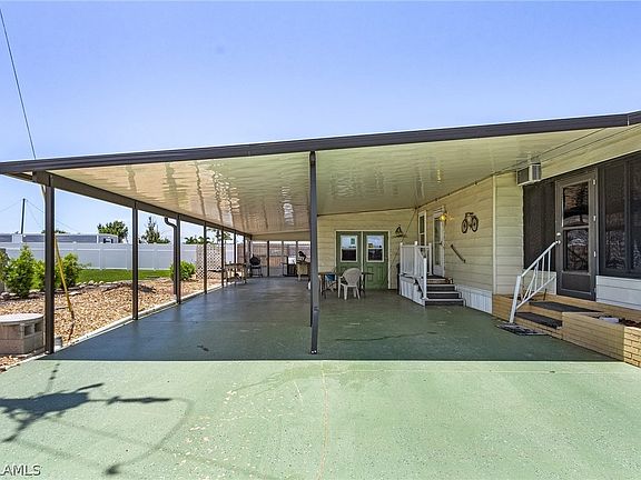 3rd image of 4770 Gulfgate Ln