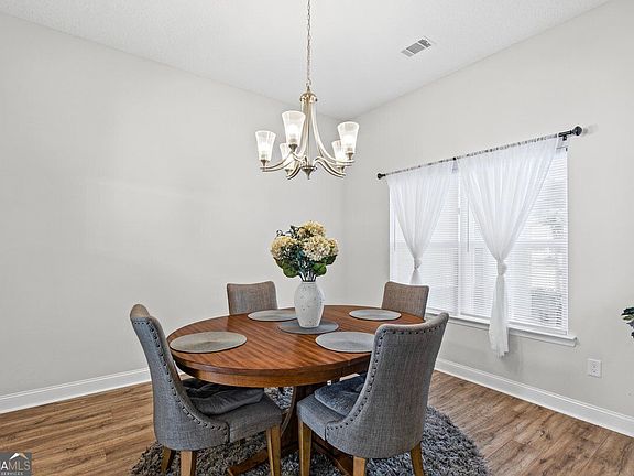 5th image of 53 Morrison Way SE