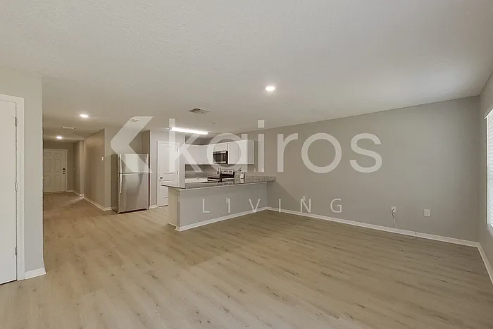 4 bed, 2.0 bath, 1449 sqft, $1,795 — Photo 4