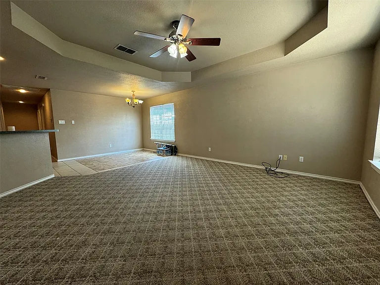 116 Donley St — Photo 3