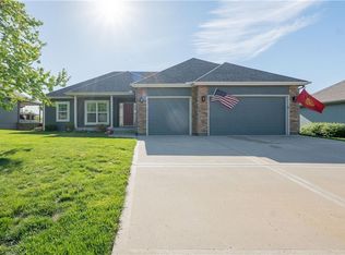 13320 N Bedford Falls Rd, Platte City, MO 64079