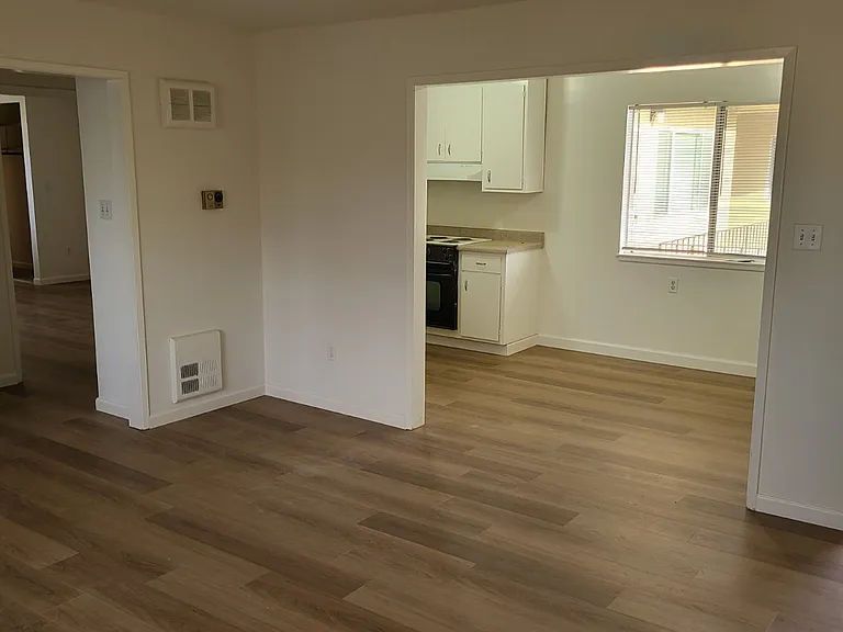 1820 Santa Clara Ave — Photo 6