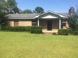 3672 Wolf Log Rd, Flomaton, AL 36441
