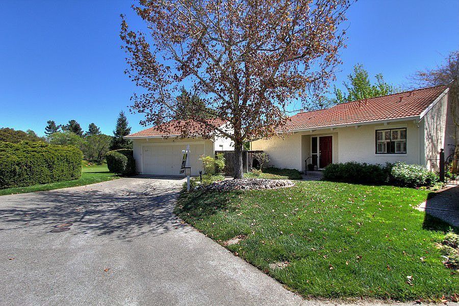 1st image of 609 Augusta Dr