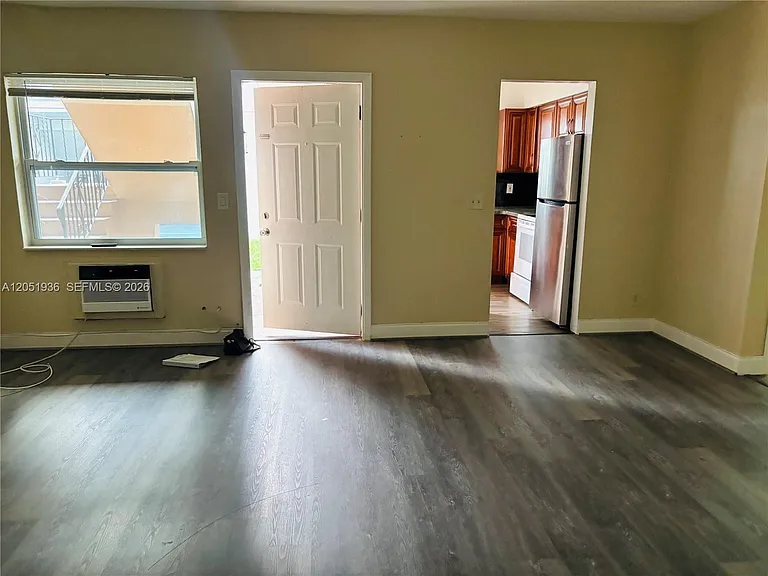 6631 SW 18th St #103 — Photo 15