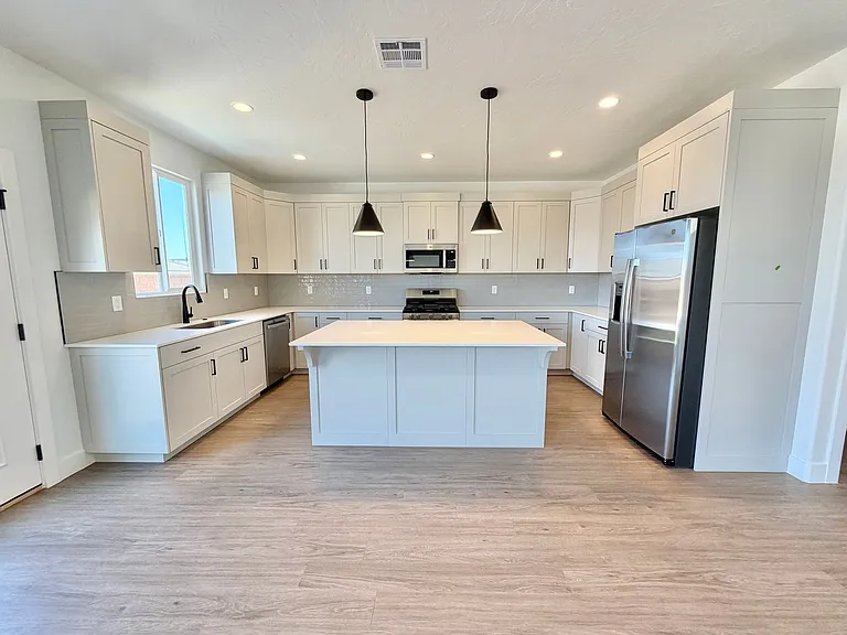 4129 E El Capitan Way St — Photo 8