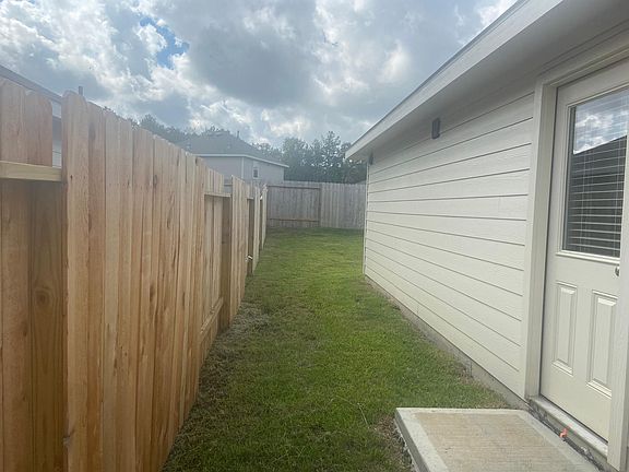 3rd image of 21822 Hickory Springs Ct