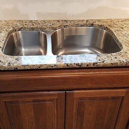 Undermount sink 