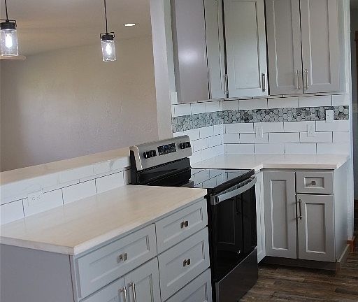 3rd image of 204 Big Sky Dr