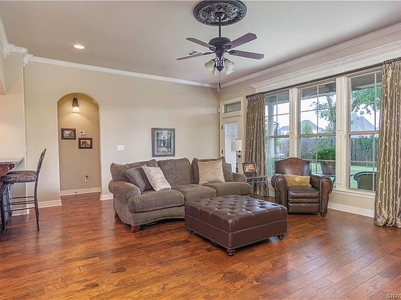 4th image of 781 Hackberry Dr