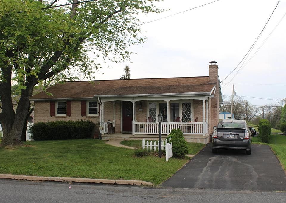 1st image of 813 Willow Ln