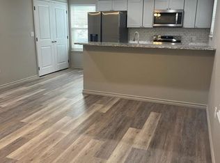 102 8th St #B-C, Farwell, TX 79325