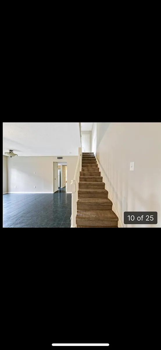Building Photo - 6650 Harbourview Dr