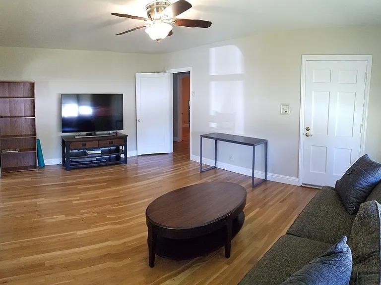 1316 Arbutus Ave — Photo 8