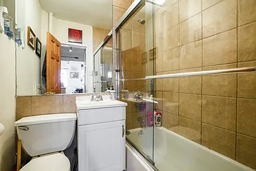 Rented by Wave Real Estate Group