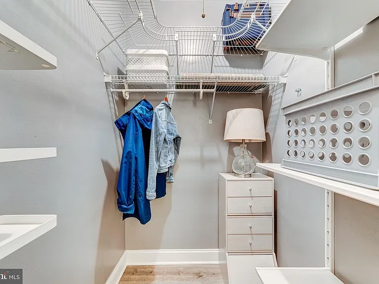 1 Scott Cir #1 — Photo 16