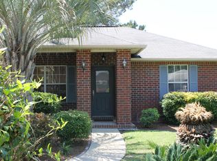 2669 Hidden Estates Cir, Navarre, FL 32566
