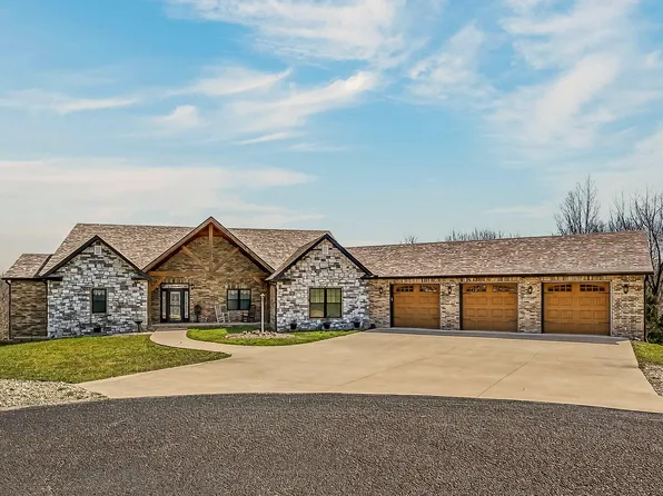 126 Twin Cavern Trail, Reeds Spring, MO 65737