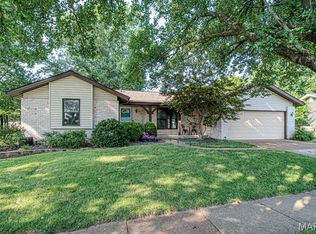 2812 Queen Bee Ln, Saint Louis, MO 63129