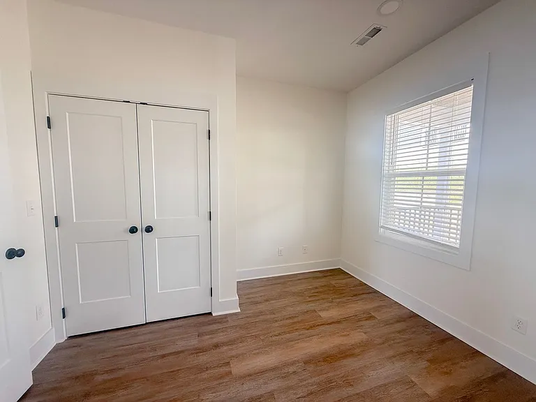 1389 Meridian St — Photo 28