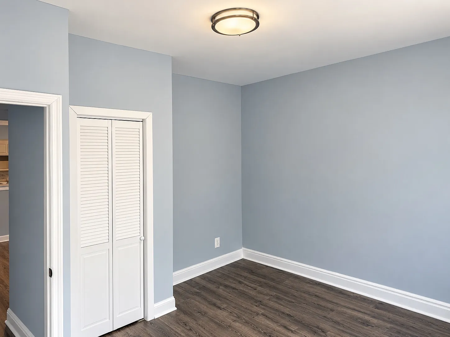 3 bed, $1,800 — Photo 4