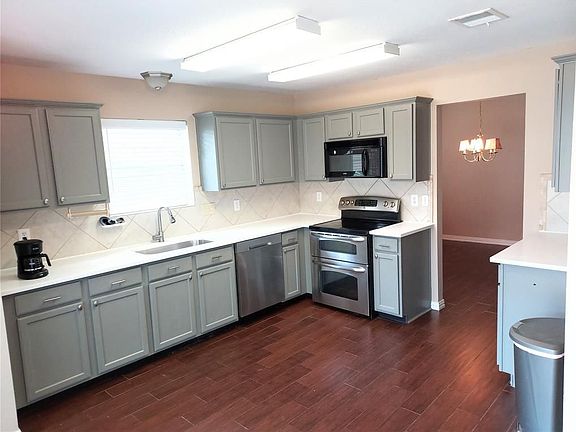 5th image of 22526 Kenlake Dr