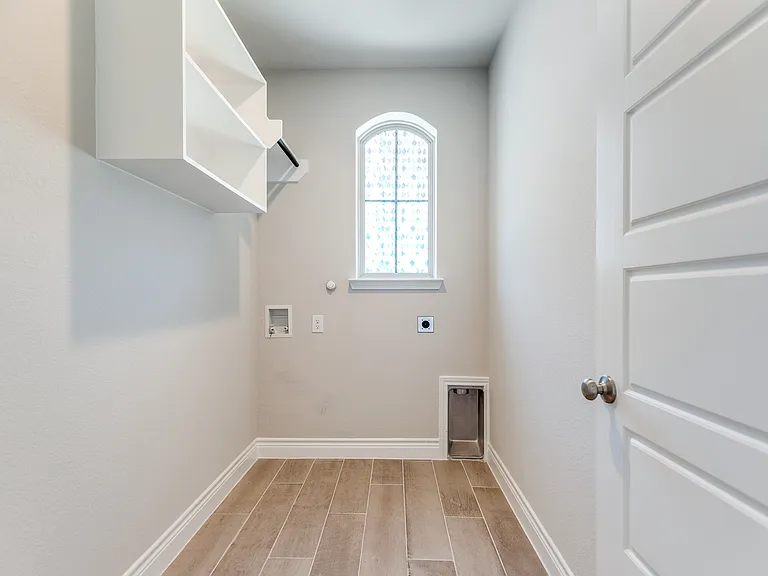 9504 Longhorn Ln — Photo 15