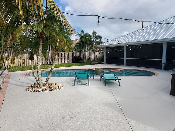 2nd image of 8374 SE Woodcrest Pl