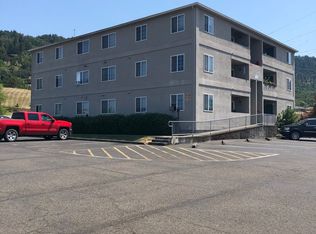 3030 W Goedeck Ave #2, Roseburg, OR 97471