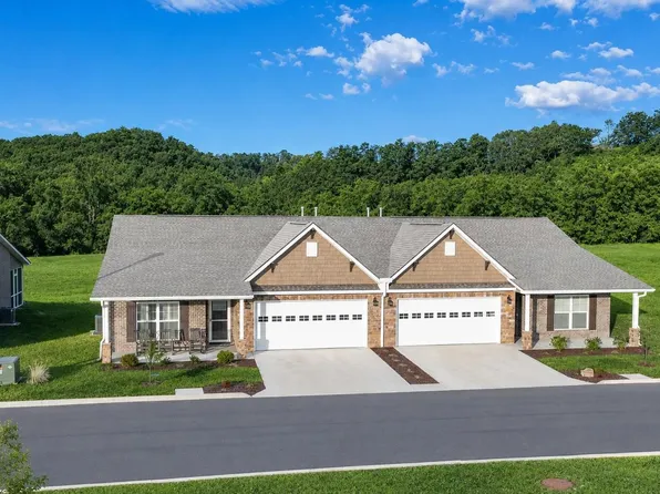 712 Snowflower Cir, Pigeon Forge, TN 37863