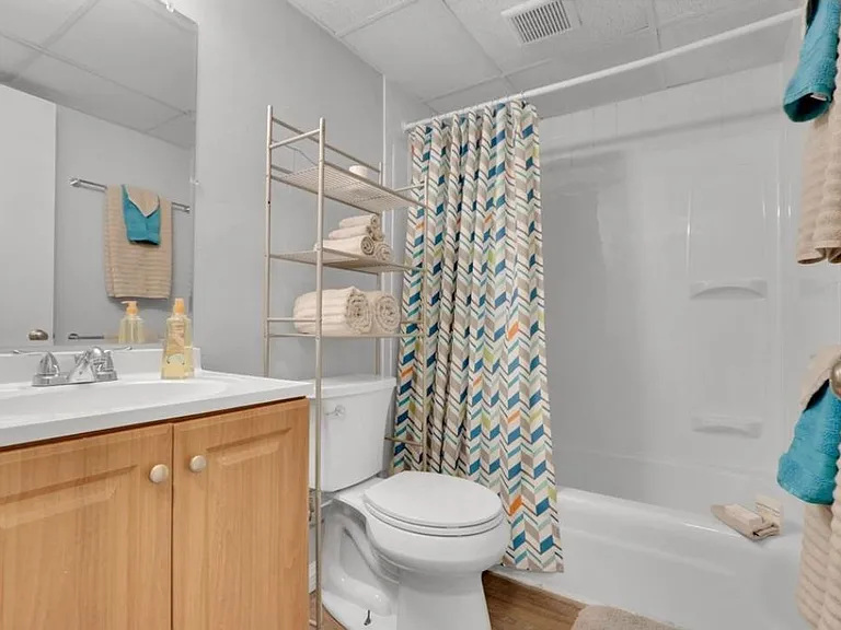 2733 Jersey Ave #B202 — Photo 5