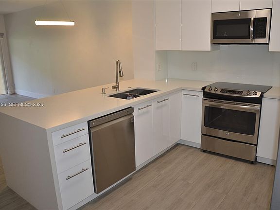 2nd image of 351 SW 121st Ave