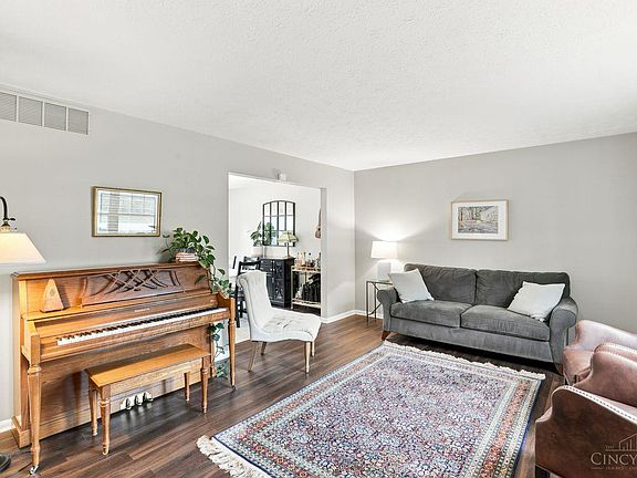 5th image of 7835 Pheasant Hill Dr