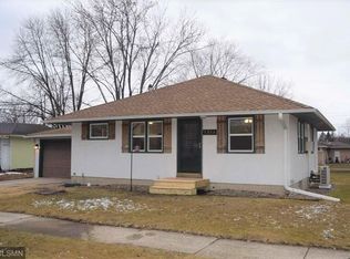 1311 Armstrong Ave N, Glencoe, MN 55336