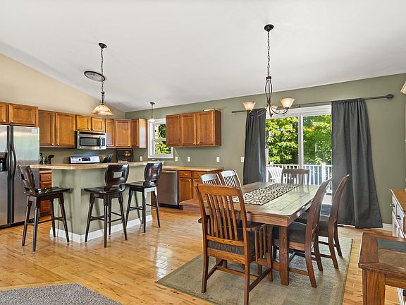 2nd image of 2063 Pine Valley Cir