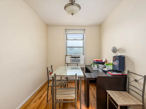 60-11 Broadway image 9 of 16