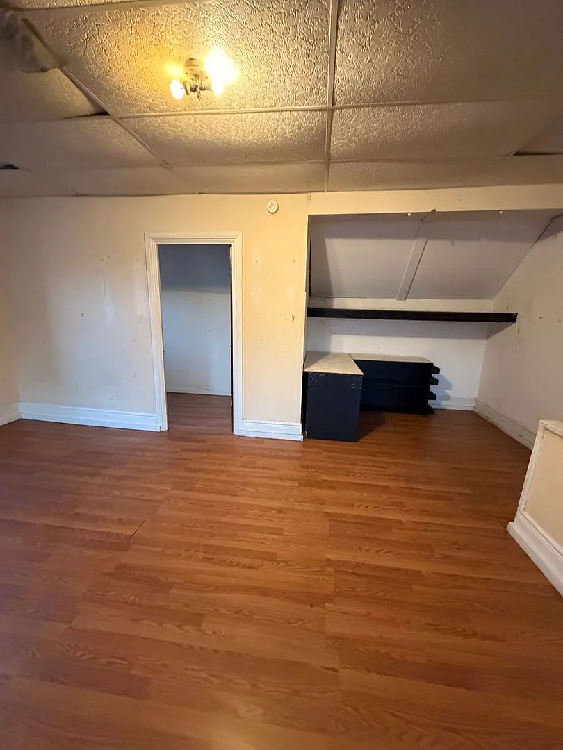2526 Beale Avenue — Photo 2