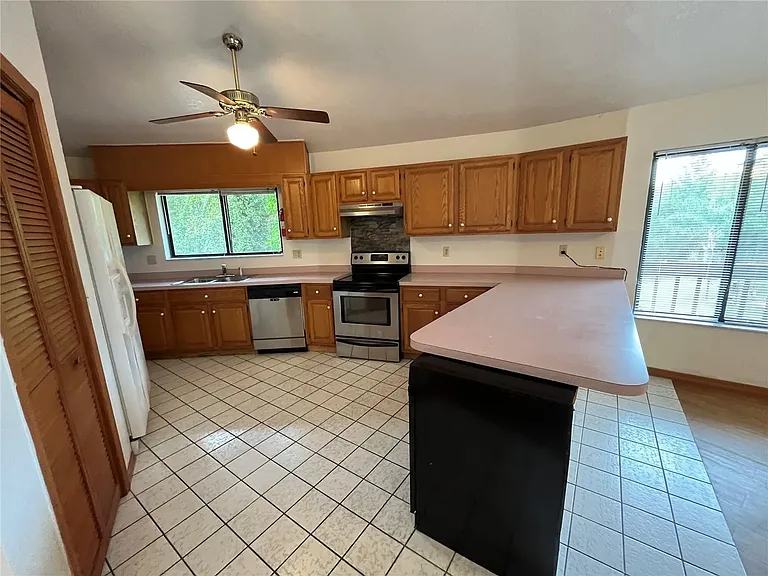 6560 Timberlane Rd — Photo 28