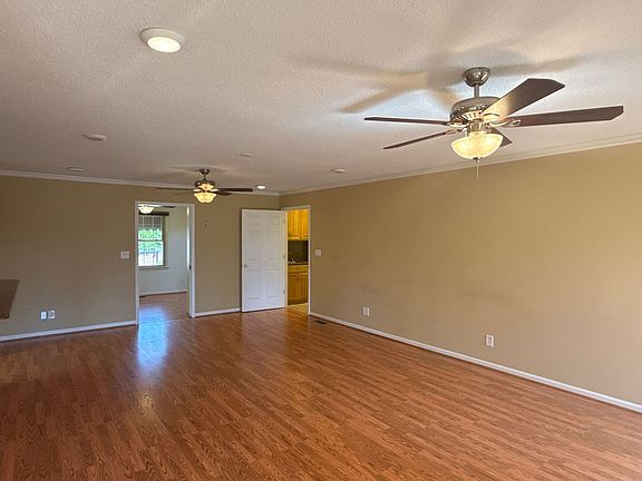 3rd image of 1131 Kendrick Rd
